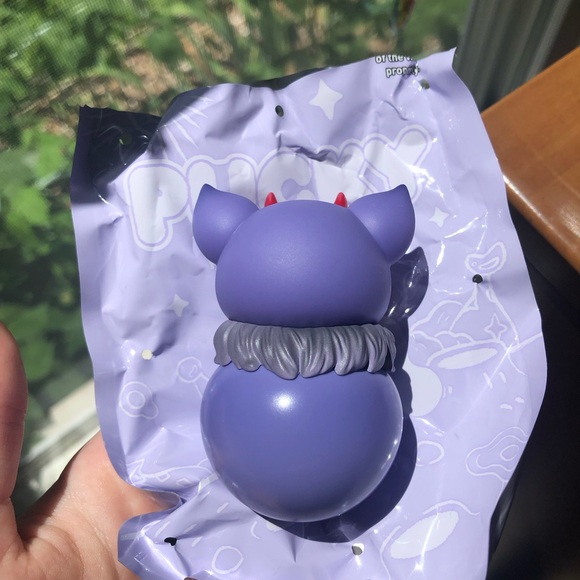 Pucky Roly Poly Kitty - Devil - Picture 3 of 6